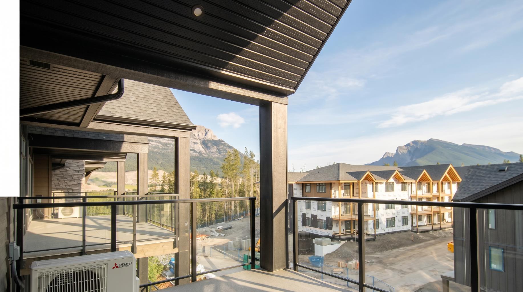 10 Cascade Ridge 402