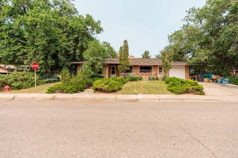 Photo of 1301 15 Avenue S, Lethbridge, AB T1K 0W4 (MLS # A2332730)