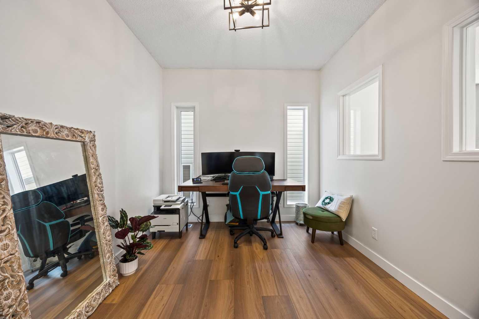 366 Bridleridge View SW