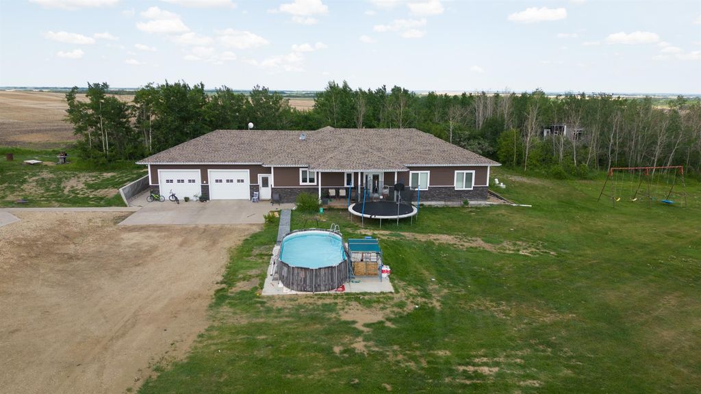 Photo of 48324 834 Highway, Rural Camrose County, AB T0B 2M2 (MLS # A2101080)