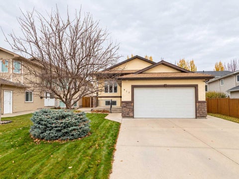 Photo of 417 Grizzly Crescent N, Lethbridge, AB T1H 5N3 (MLS # A2355471)
