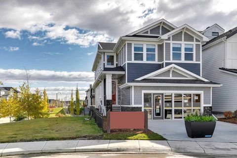 132 Sunrise Heath Cochrane AB T4C 3C5