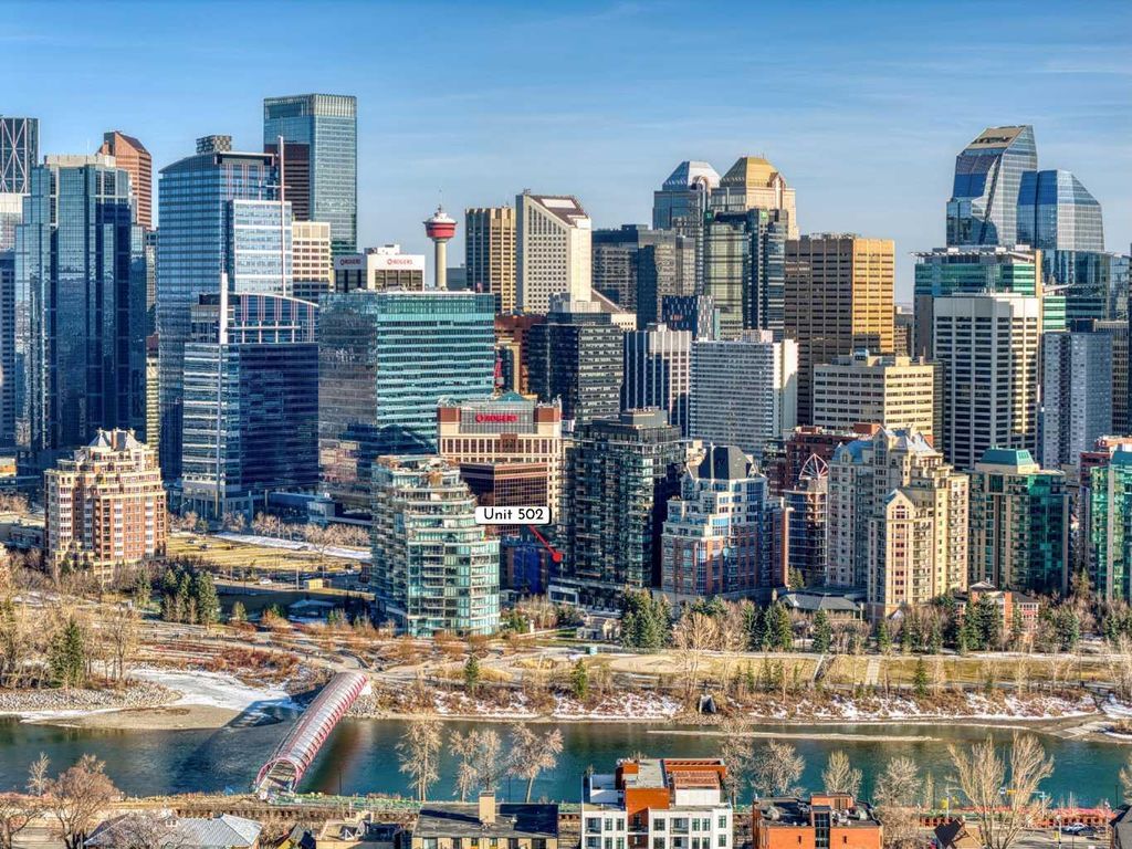 Photo of 730 2 Avenue SW #502, Calgary, AB T2P 1R8 (MLS # A2296388)