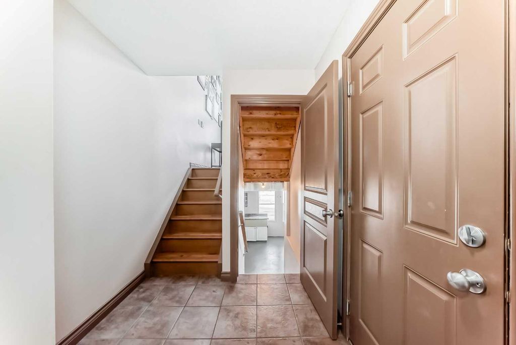 Photo of 35 Tucker Circle, Okotoks, AB T1S 2J6 (MLS # A2291835)