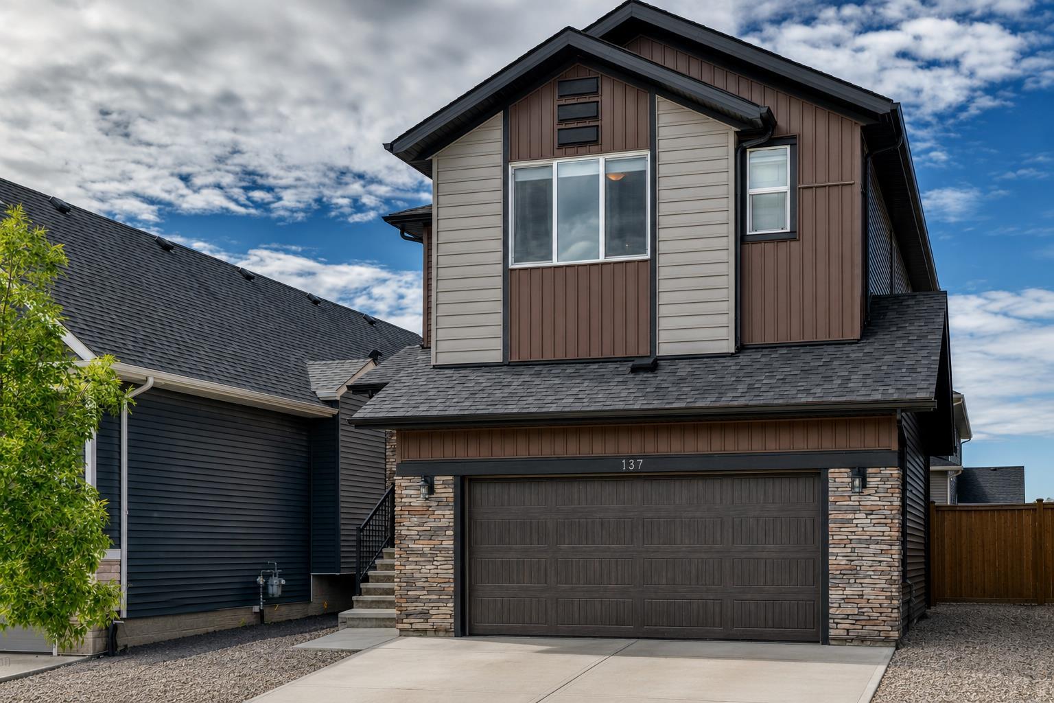 137 Creekside Way SW