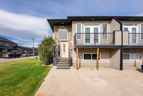 Photo of 762 Heritage Boulevard W #3, Lethbridge, AB T1K 0W1 (MLS # A2349287)