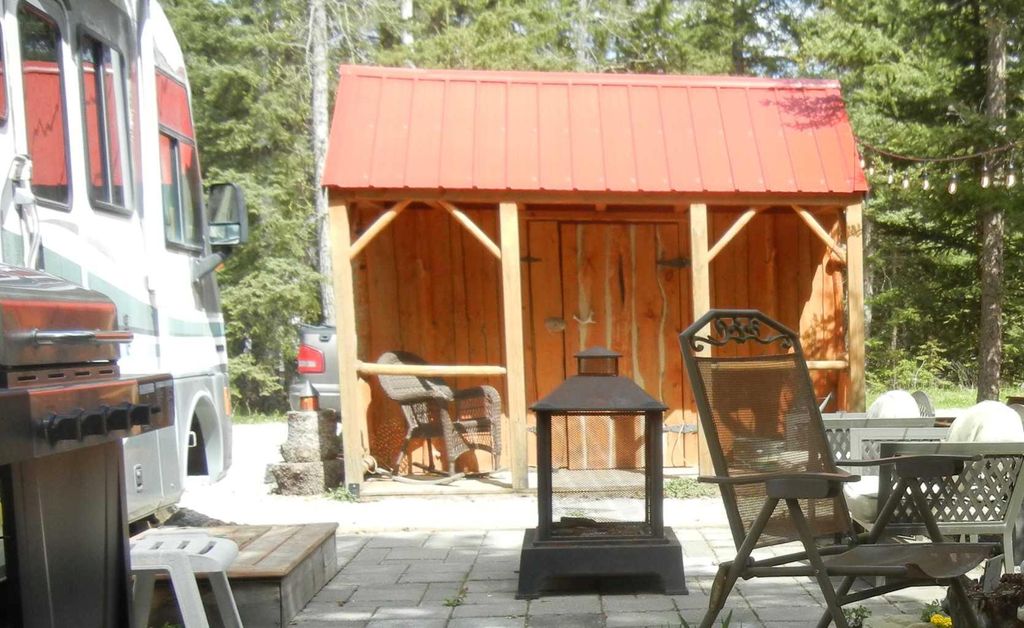 Photo of 200 4 Avenue SW #203, Sundre, AB T0M 1X0 (MLS # A2311563)