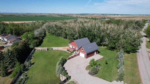 Photo of 211 Moon River Drive Dr, Moon River Estates, AB T0L 1M0 (MLS # A2343026)