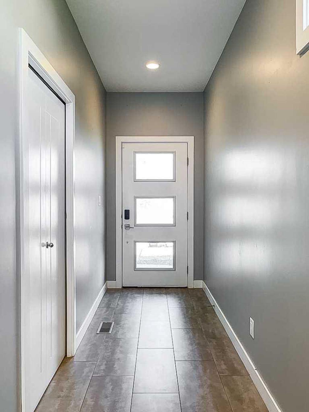 Photo of 210 Athabasca Avenue, Fort McMurray, AB T9J 1G4 (MLS # A2324089)