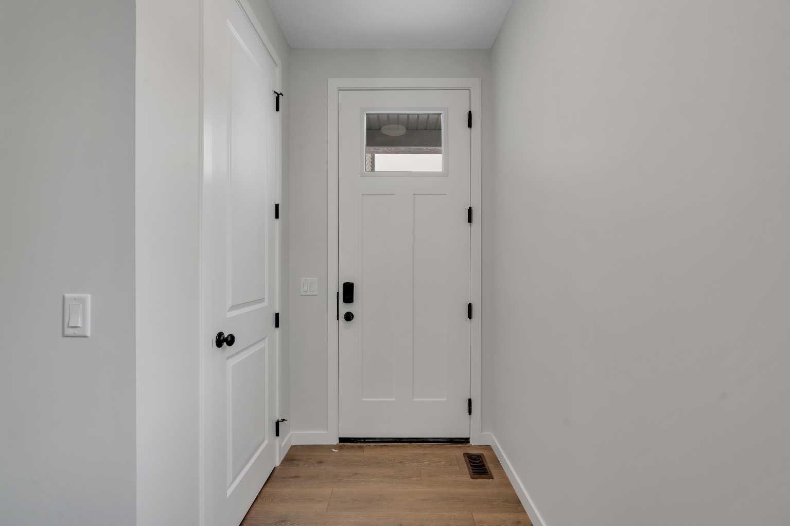 108 Creekview Manor SW