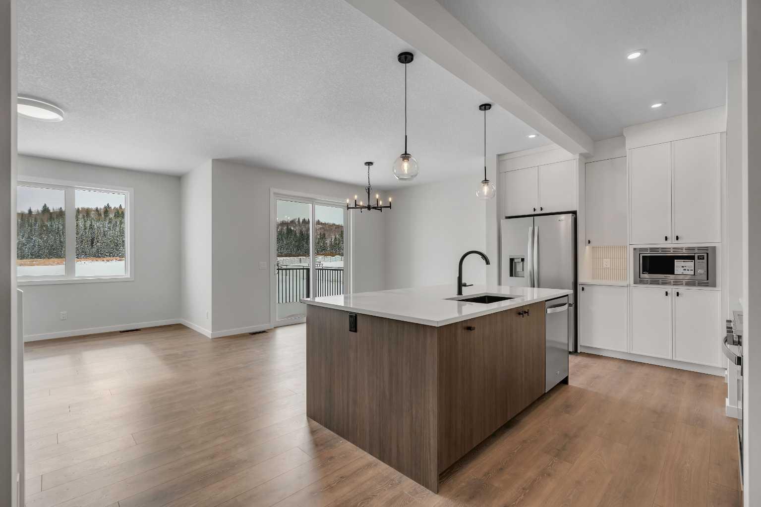 108 Creekview Manor SW