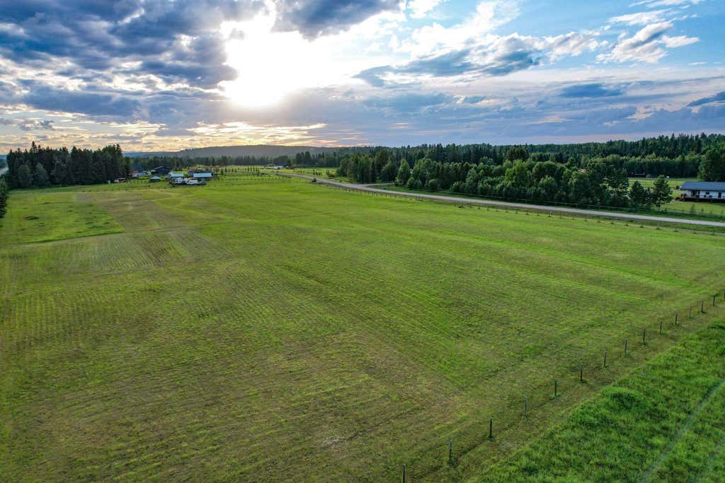 Photo of 5 WEST COUNTRY, Rural Clearwater County, AB T4T 2A3 (MLS # A2328183)