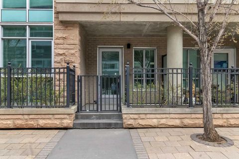 788 12 Avenue SW 102 Calgary AB T2R 0H1