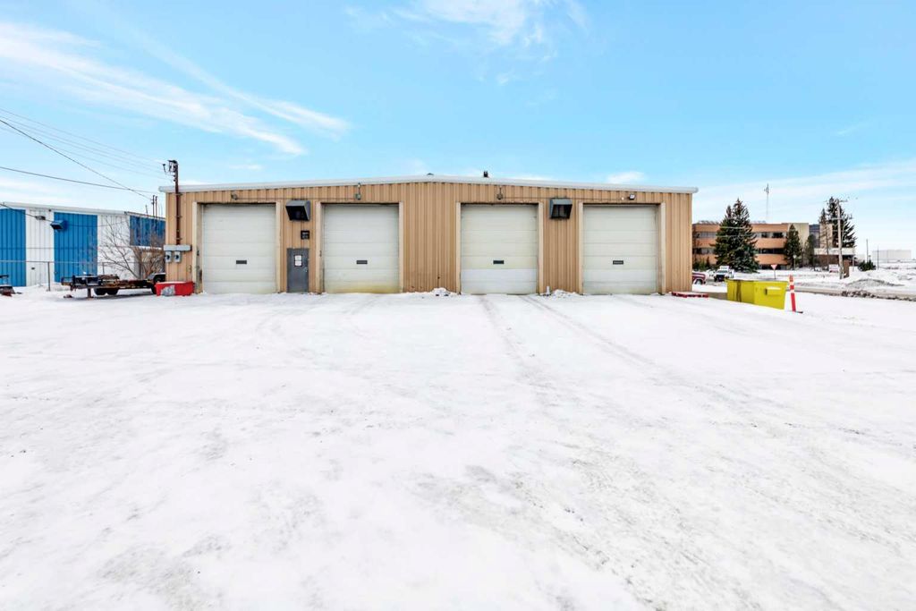 Photo of 5218 62 Street, Lloydminster, AB T9V 2E4 (MLS # A2287045)