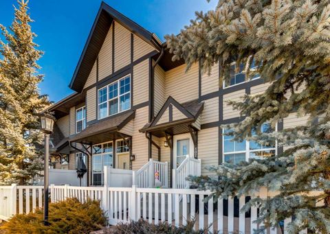 Property photo of 107 New Brighton Villas Se, Calgary, AB T2z 0t5