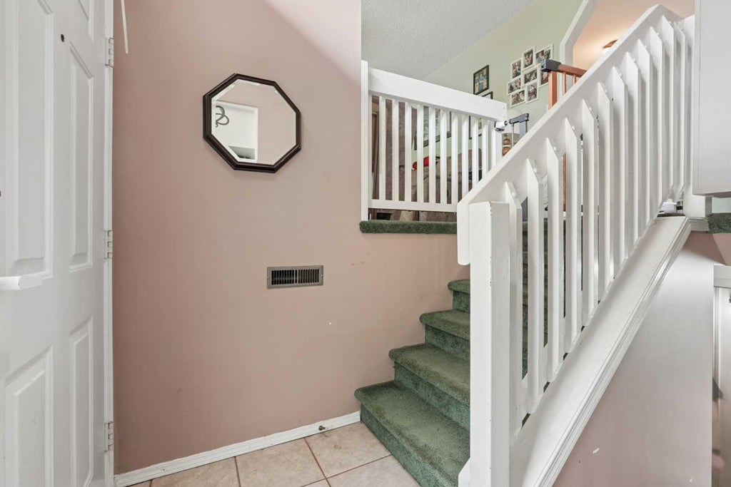 Photo of 23 Nebraska Road W, Lethbridge, AB T1K 3Z6 (MLS # A2336144)
