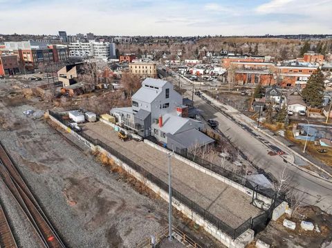 1015 11 Street SE Calgary AB T2T 2T2