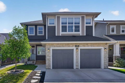 Photo of 325 Bayside Crescent SW, Airdrie, AB T4B 4H1 (MLS # A2331421)