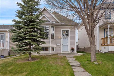 Photo of 231 Tuscany Drive NW, Calgary, AB T3L 2H9 (MLS # A2313640)