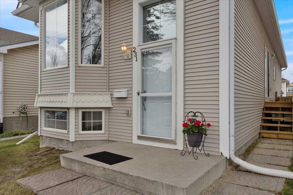 231 Tuscany Drive NW