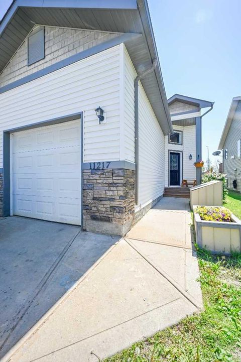 Photo of 11217 69 Avenue, Grande Prairie, AB T8W 0E1 (MLS # A2323852)