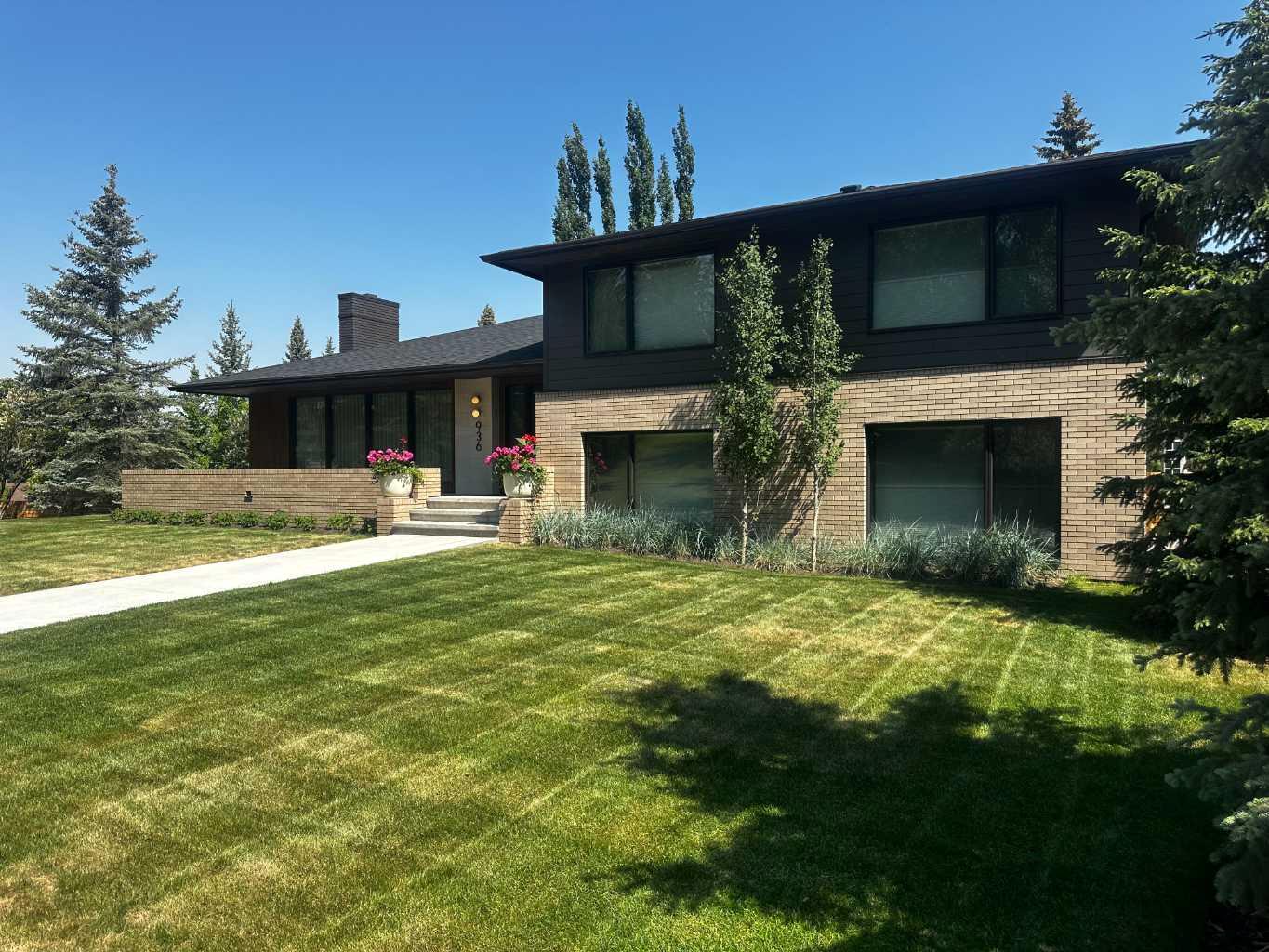 936 Elizabeth Road SW