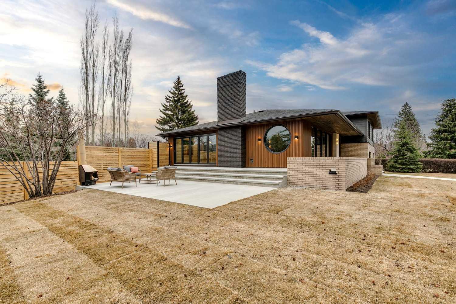 936 Elizabeth Road SW