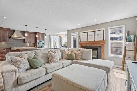 Photo of 31 Brightondale Close SE, Calgary, AB T2Z 4M6 (MLS # A2308483)