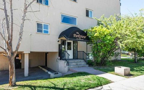 1703 11 Avenue SW 43 Calgary AB T3K 1J5
