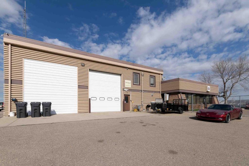 Photo of 680N 300E, Raymond, AB T0K 2S0 (MLS # A2309412)