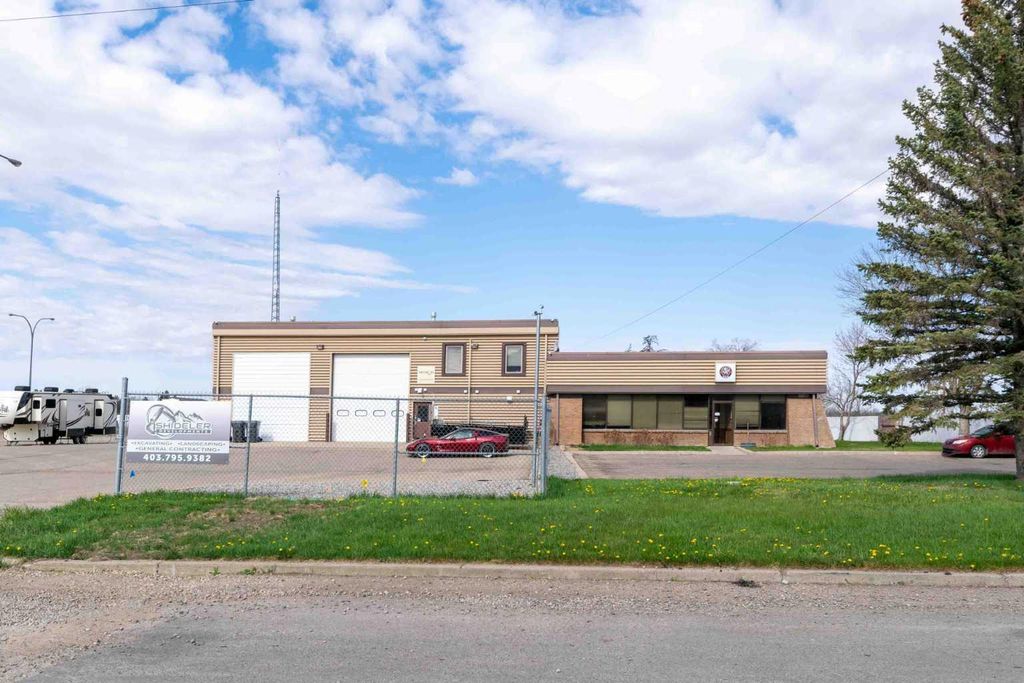 Photo of 680N 300E, Raymond, AB T0K 2S0 (MLS # A2309412)