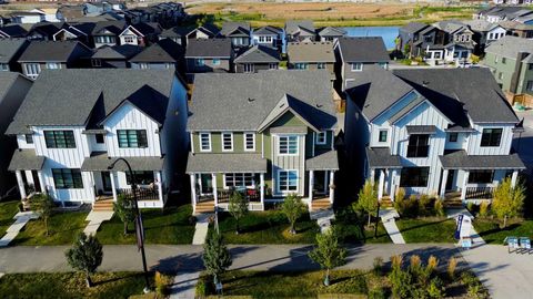 7468 202 Avenue SE Calgary AB T3S 0E7