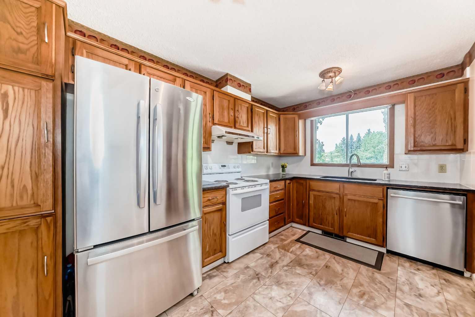 88 Macewan Glen Drive NW