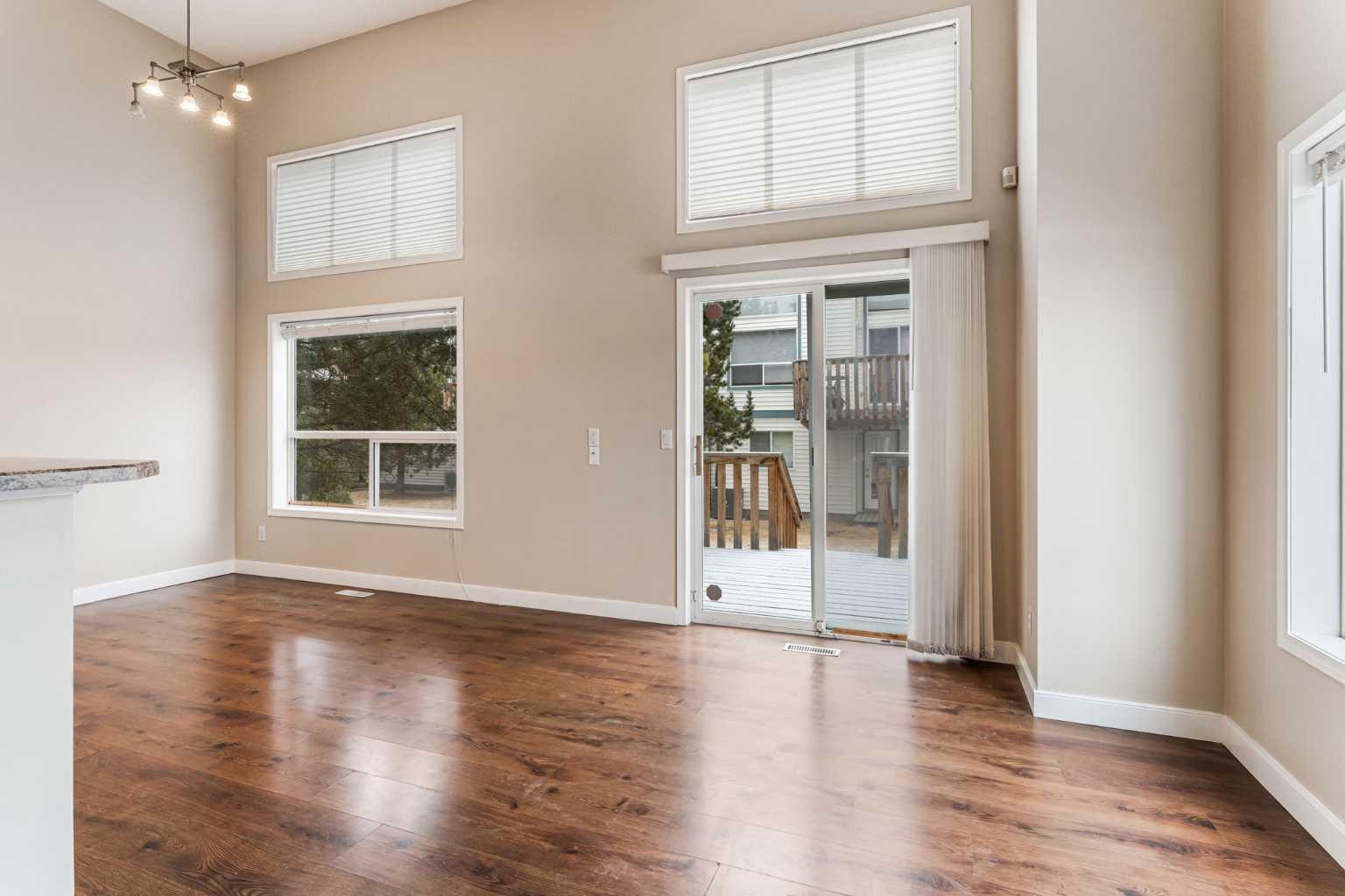 126 Anderson Grove SW