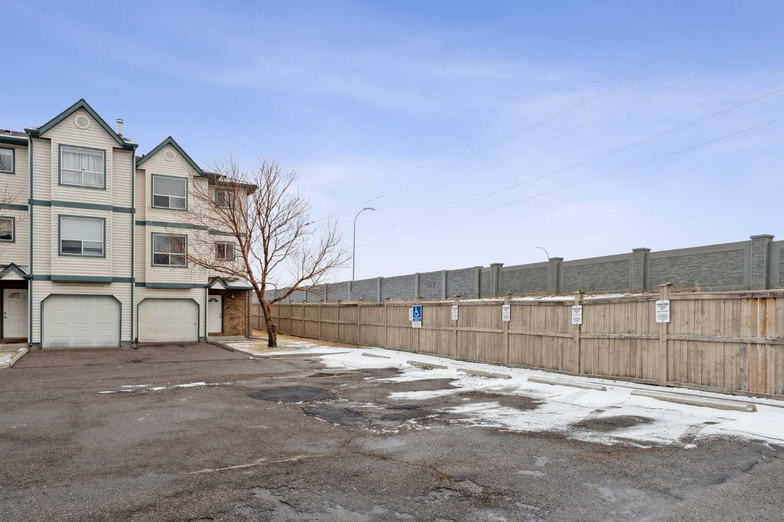 126 Anderson Grove SW