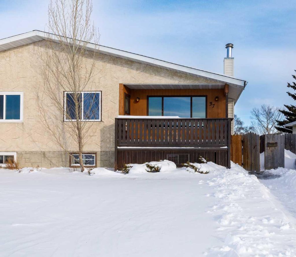 Photo of 37 Northey Avenue, Red Deer, AB T4P 1R3 (MLS # A2286910)