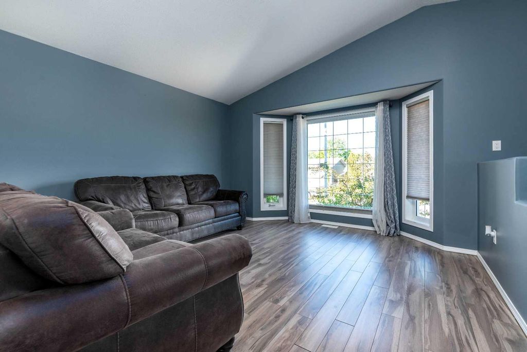 Photo of 2005 49 Avenue, Lloydminster, SK S9V 0Z3 (MLS # A2323225)