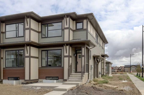 Photo of 2002 Cobblebrook Crescent SW, Airdrie, AB T4B 5X1 (MLS # A2343644)
