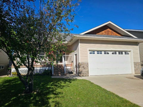 Photo of 2205 27 Avenue, Nanton, AB T0L 1R0 (MLS # A2341217)