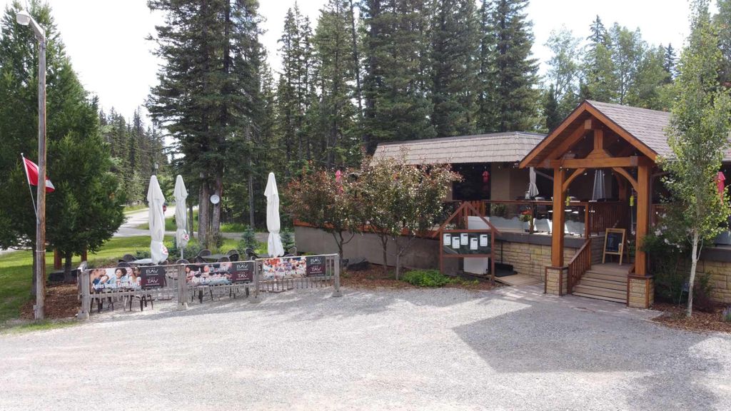 Photo of 75 White Avenue, Bragg Creek, AB T0L 0K0 (MLS # A2295484)
