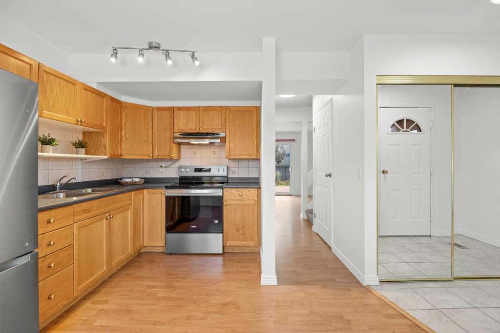 Photo of 6223 31 Avenue NW #605, Calgary, AB T3B 3X2 (MLS # A2329366)