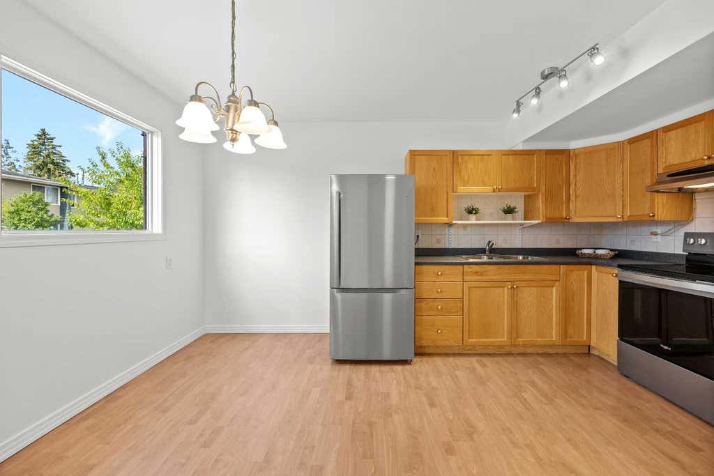 Photo of 6223 31 Avenue NW #605, Calgary, AB T3B 3X2 (MLS # A2329366)
