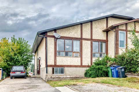 Photo of 270 Glenpatrick Drive, Cochrane, AB T4C 1G6 (MLS # A2337688)