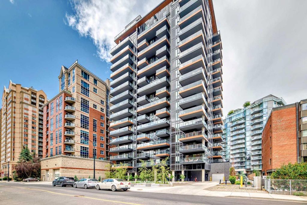 Photo of 730 2 Avenue SW #1013, Calgary, AB T2P 1R8 (MLS # A2268946)