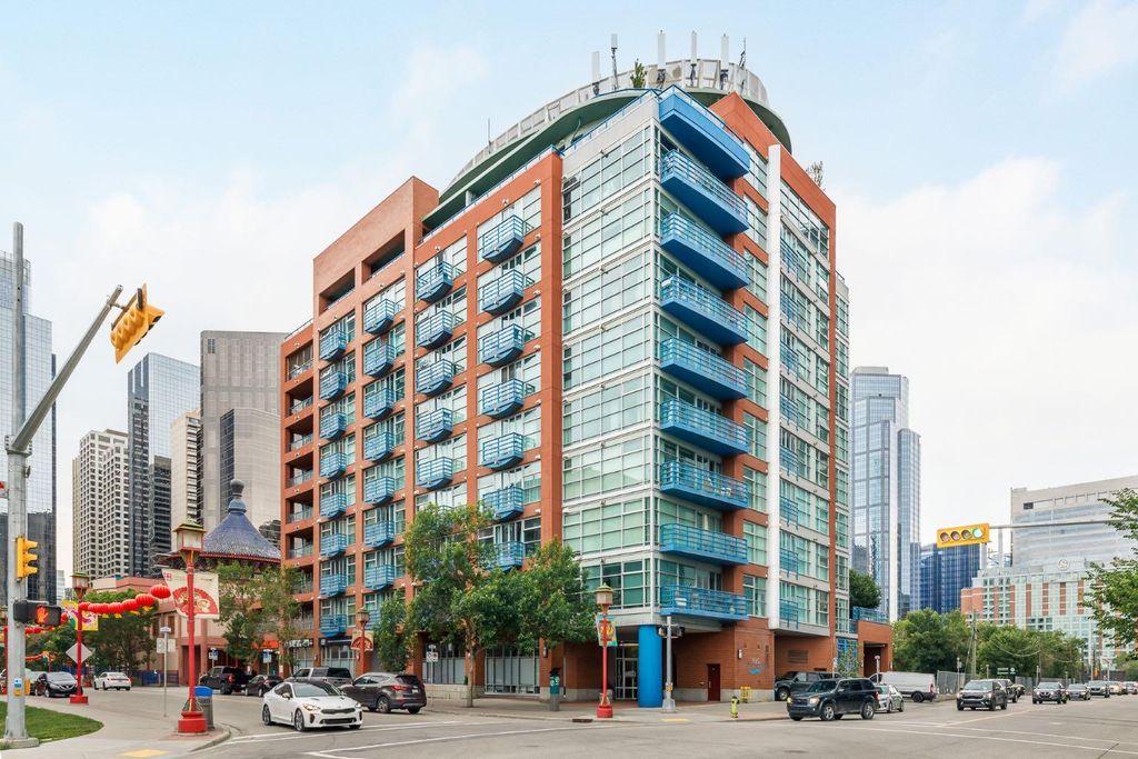 Photo of 205 Riverfront Avenue SW #804, Calgary, AB T2P 5K4 (MLS # A2233650)