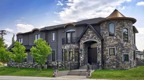 Photo of 1911 13 Avenue NW, Calgary, AB T2N 1L5 (MLS # A2229632)