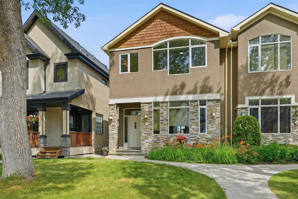 Photo of 624 27 Avenue NW, Calgary, AB T2M 2J1 (MLS # A2333070)