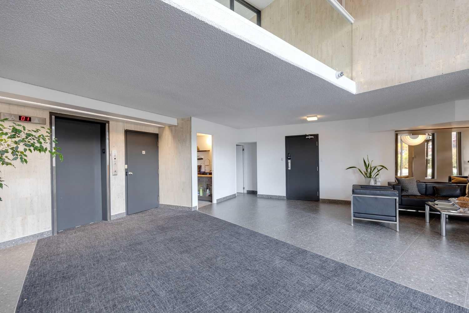629 Royal Avenue SW 303