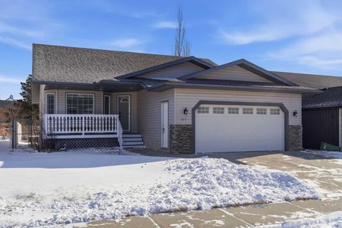 247 Cambridge Crescent Strathmore AB T1P 1R9