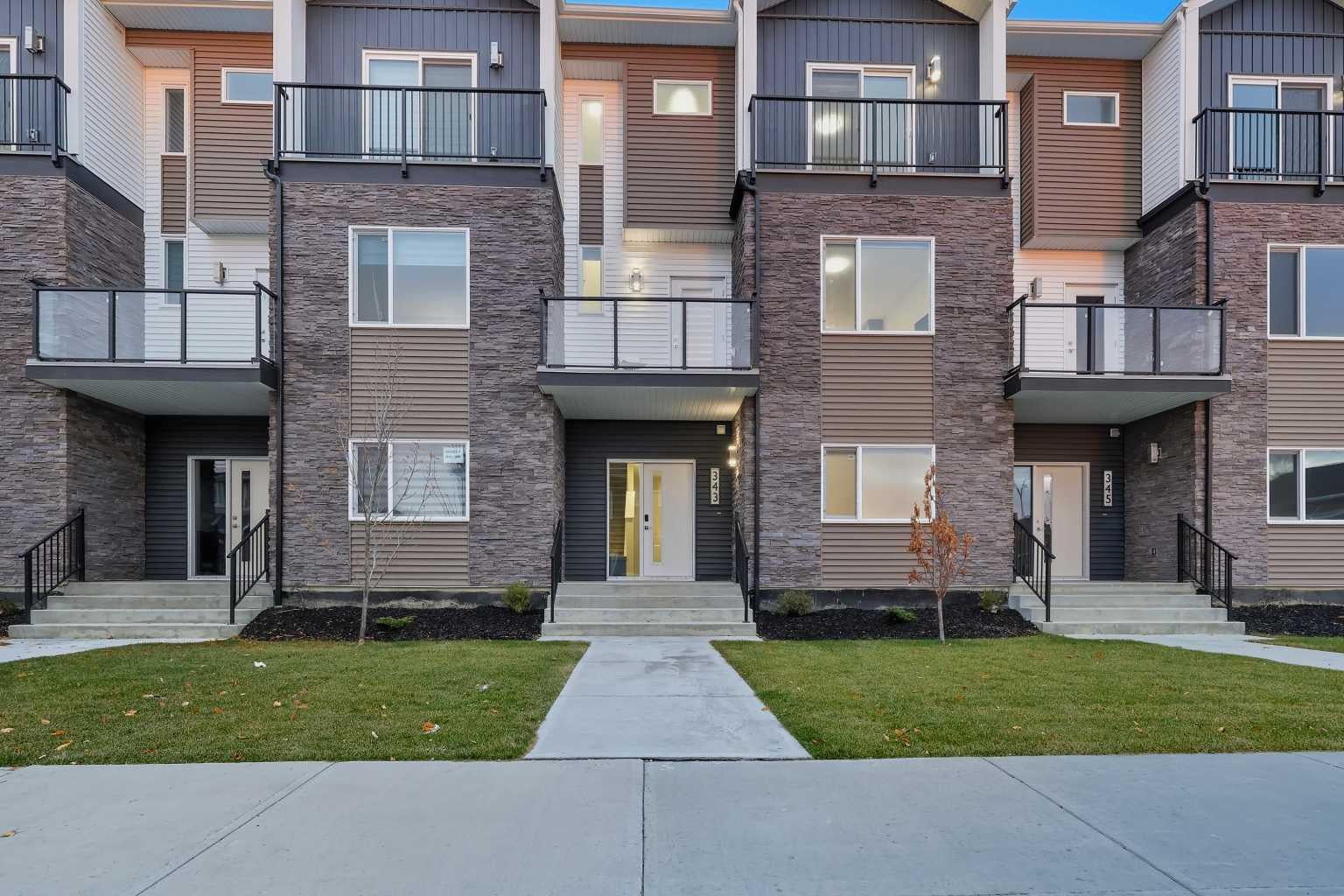 343 Red Sky Terrace NE